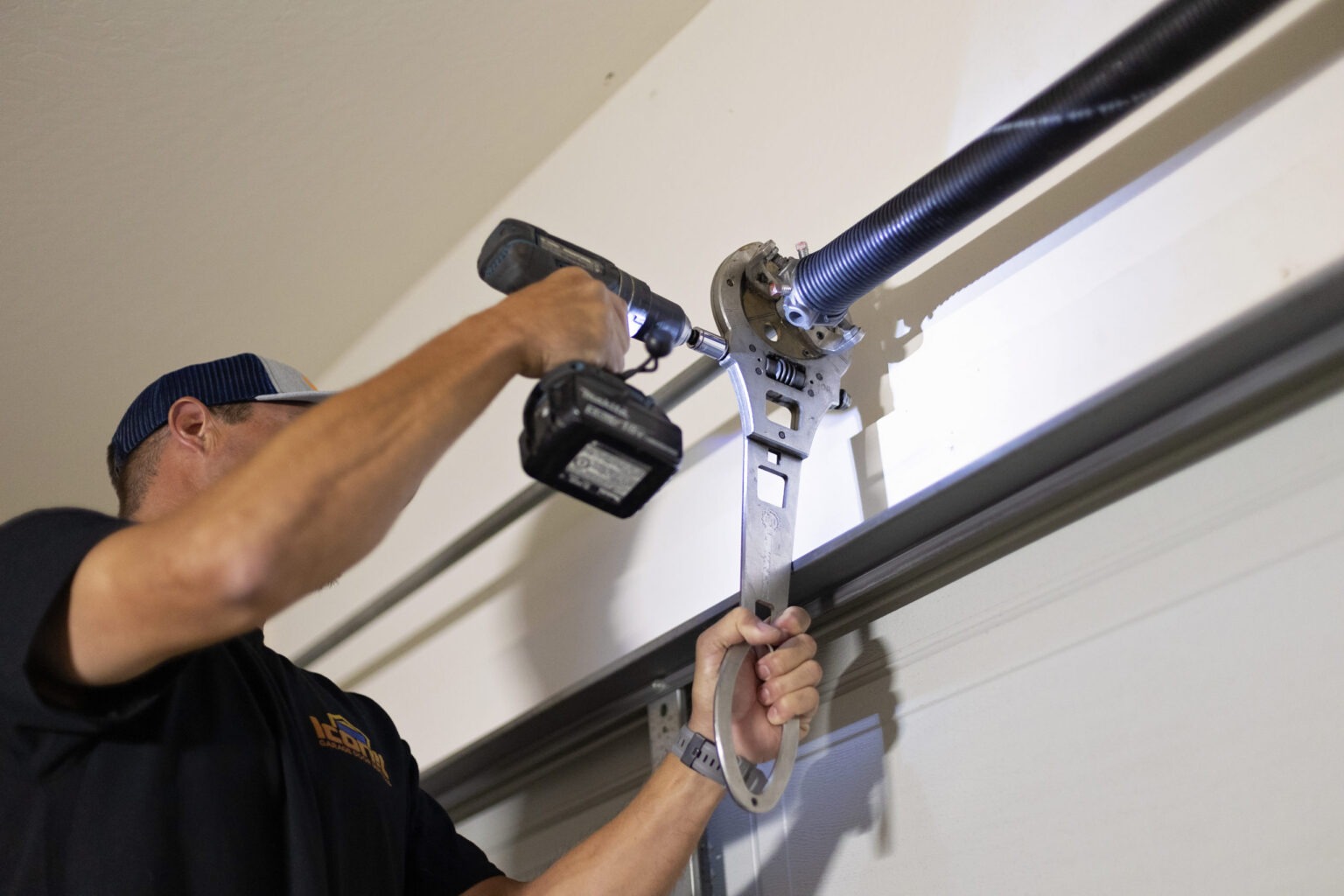 Top Rated Garage Door Company - Iconic Garage Door Services Phoenix AZ